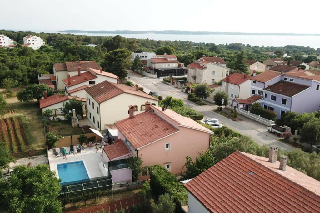 Flora Relax House, Free Parking Villa Peroj Exterior photo